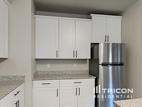 6827 Freedom Hills in San Antonio, TX - Building Photo - Building Photo