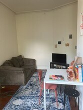 3422 Hamilton St, Unit 2F in Philadelphia, PA - Building Photo - Building Photo