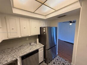 1535 SE 15th St in Fort Lauderdale, FL - Building Photo - Building Photo