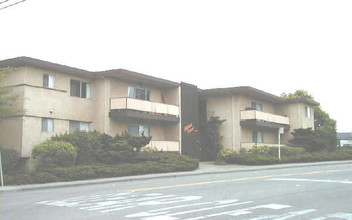 Hillside Terrace in El Cerrito, CA - Building Photo - Building Photo