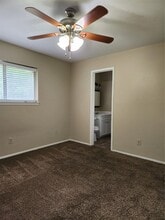 205 N Forest Dr in Willis, TX - Building Photo - Building Photo