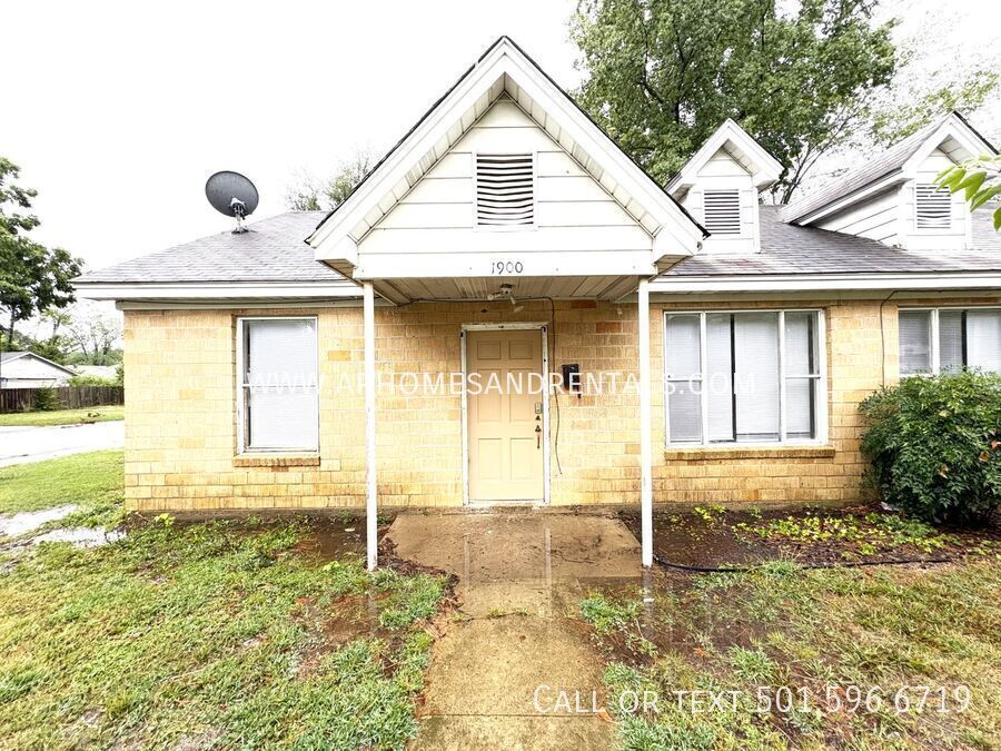 1900 W Short 17th St in North Little Rock, AR - Building Photo