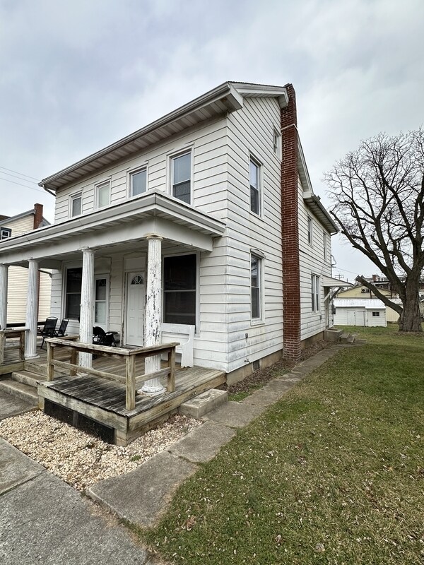 property at 35 W Fulton St