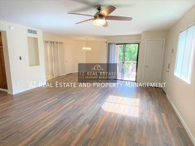 9151 W Greenway Rd in Peoria, AZ - Building Photo - Building Photo