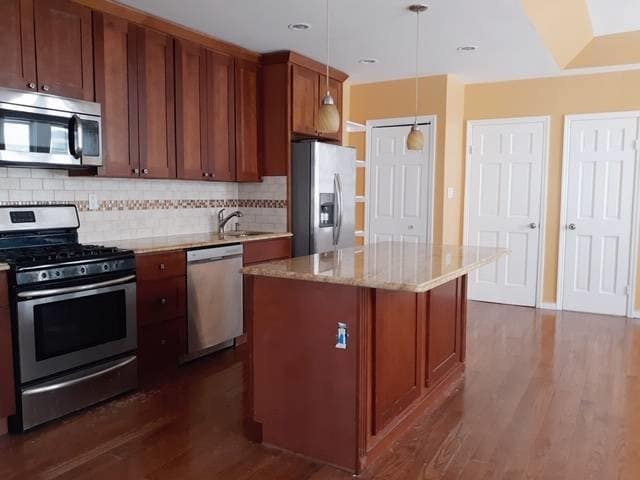597 Miller Ave-Unit -2nd Floor Rear in Brooklyn, NY - Building Photo - Building Photo