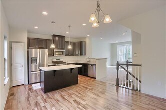 126 Arbor Trail Dr in Mckees Rocks, PA - Building Photo - Building Photo