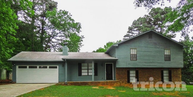 property at 3516 Estes Park Dr SW