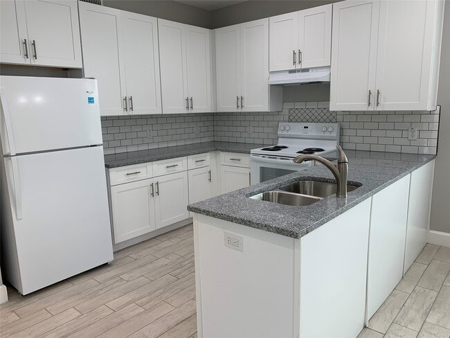 4221 Alvin St in Houston, TX - Foto de edificio - Building Photo