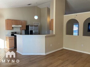 12244 Pine Bluff St in Spring Hill, FL - Building Photo - Building Photo