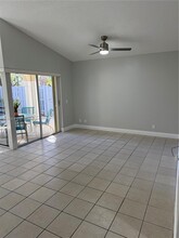 1364 Cottonwood Cir in Weston, FL - Building Photo - Building Photo