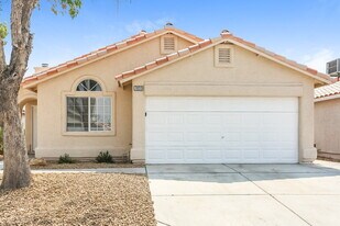 7033 Golden Desert Ave in Las Vegas, NV - Building Photo