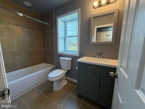 5517 Schumacher Dr in Bristol, PA - Building Photo - Building Photo