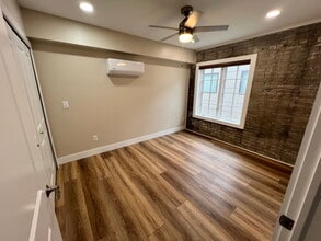 208 S Jackson St in Jackson, MI - Building Photo - Building Photo