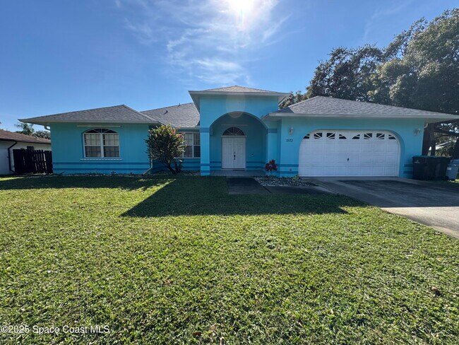 1522 Breese St NE in Palm Bay, FL - Building Photo - Building Photo