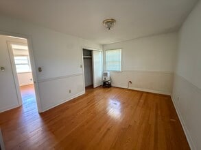 106 Hawthorne Dr in Elizabeth City, NC - Building Photo - Building Photo