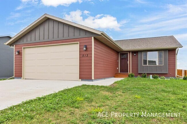 513 Pride Ct in Box Elder, SD - Building Photo - Building Photo