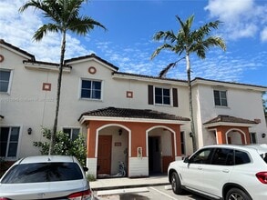 17359 NW 7th Ave, Unit 105 in Miami, FL - Building Photo - Building Photo