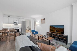 810 Pacific Ave in Atlantic City, NJ - Building Photo - Building Photo