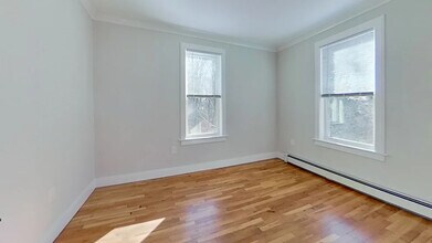 62 Hemman St, Unit 1 in Boston, MA - Building Photo - Building Photo