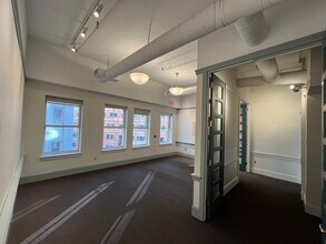 33 Kingston St in Boston, MA - Foto de edificio - Building Photo