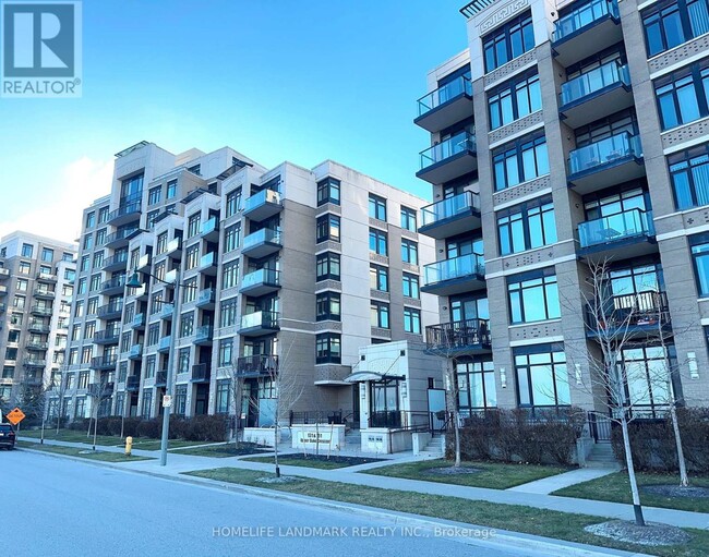 131-131 Upper Duke Crescent