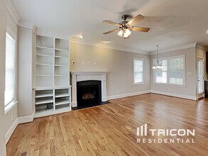806 Natural Springs Ct in Fuquay Varina, NC - Building Photo - Building Photo