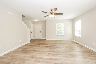 313 Grovedale Trace in Nashville, TN - Foto de edificio - Building Photo