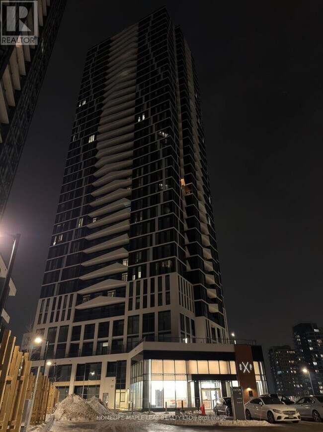 property at 25 Wellington St S