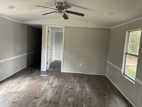 176 Circle Dr in Glennville, GA - Building Photo - Building Photo