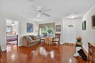 328 NW 42nd St in Boca Raton, FL - Building Photo - Building Photo