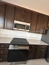 2254 S Sylmar Ave in Fresno, CA - Building Photo - Building Photo