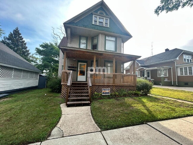 property at 1122 Spring St