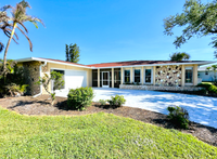 170 Rotonda Cir in Rotonda West, FL - Foto de edificio - Building Photo