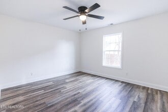 105 Ken Lewis Wy in Maryville, TN - Building Photo - Building Photo