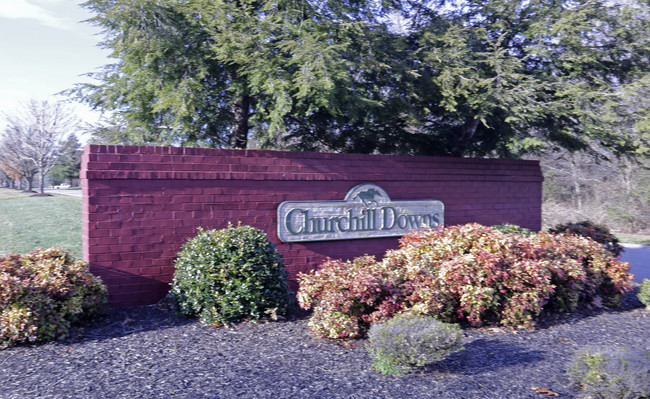 Churchill Downs in Knoxville, TN - Foto de edificio - Building Photo