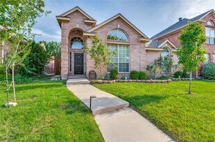 3610 Granbury Dr in Dallas, TX - Building Photo