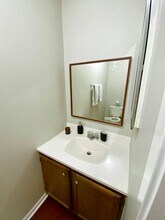 906 Stubblefield Ln in Baltimore, MD - Building Photo - Building Photo