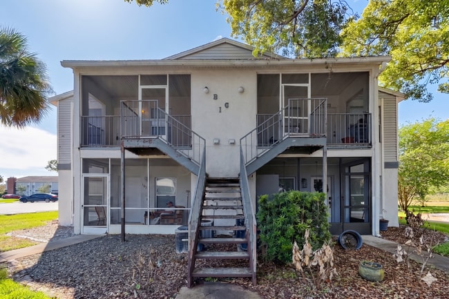 property at 107 Northlake Dr