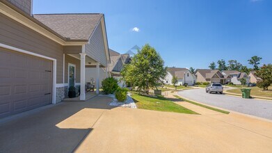 7594 Mockernut Wy in Columbus, GA - Building Photo - Building Photo