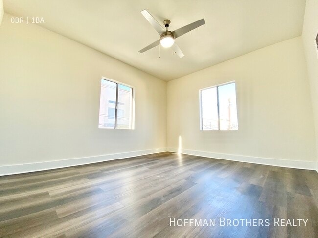 1327 Magnolia Ave, Unit 207 in Los Angeles, CA - Building Photo - Building Photo