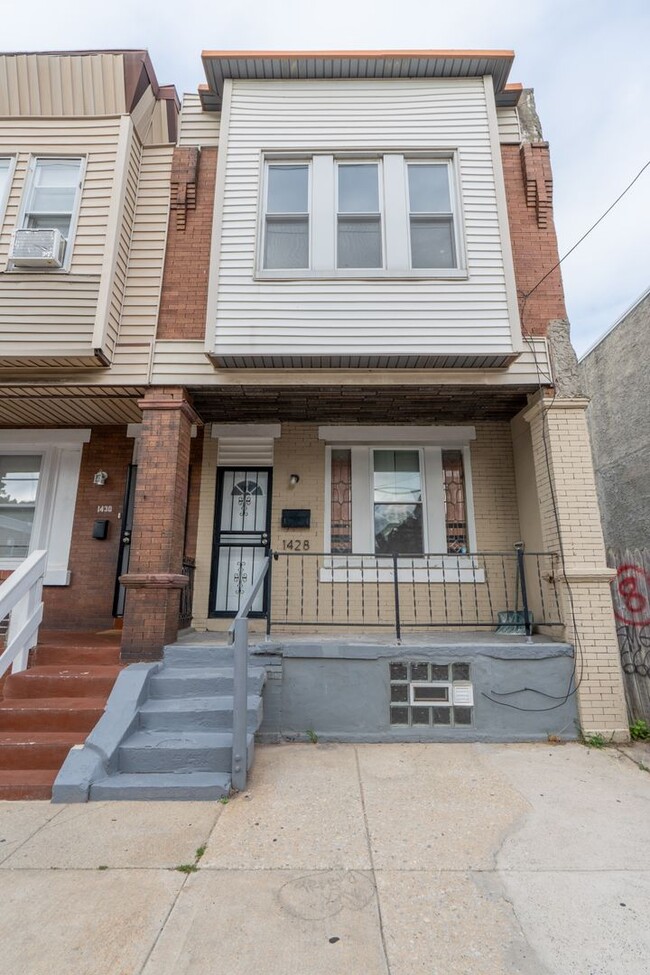 property at 1428 S 27th St