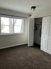 201 Provincial Ct in Saginaw, MI - Building Photo - Building Photo