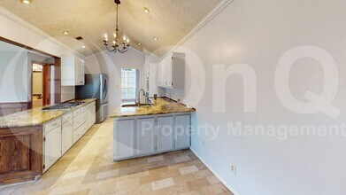 4211 Spurwood Dr in Carrollton, TX - Building Photo - Building Photo