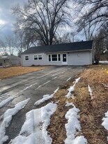 12035 Krenning Ln in St. Louis, MO - Building Photo