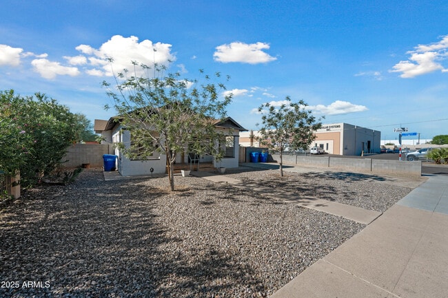 438 N 17th Ave in Phoenix, AZ - Building Photo - Building Photo