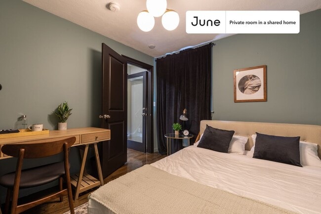 Private bedroom in 6 bed/4 bath Home in Boston, MA - Building Photo - Building Photo