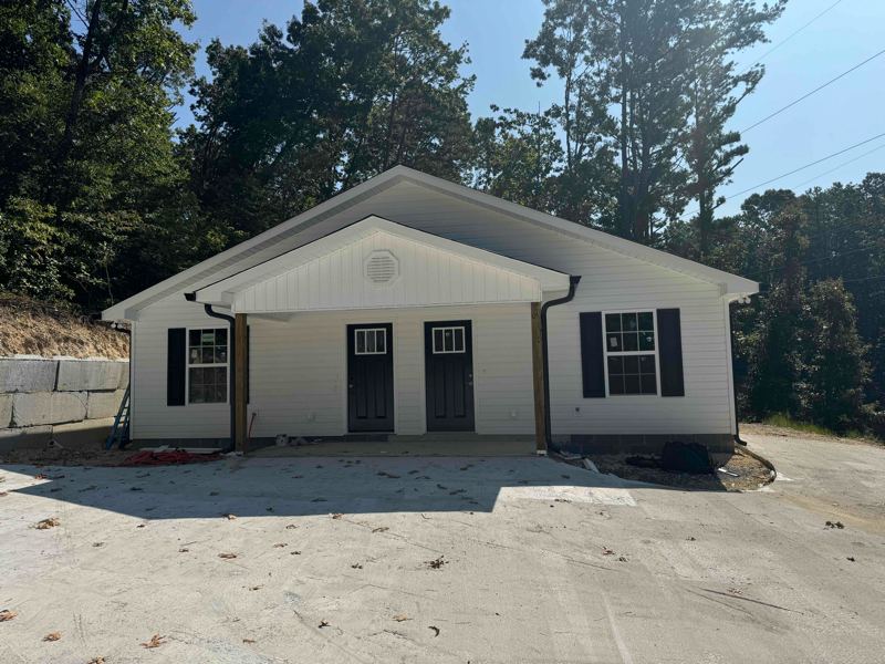 3930 Lodge Rd in Rocky Face, GA - Building Photo