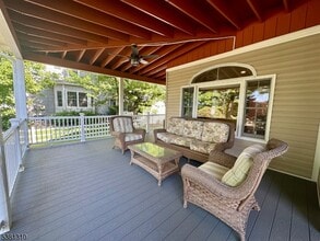38 Totowa Rd in Wayne, NJ - Building Photo - Building Photo