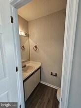 33 Fieldstone Ct in Dover, DE - Building Photo - Building Photo