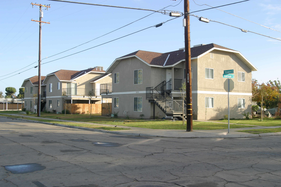 5533 S Rowell Ave in Fresno, CA - Building Photo